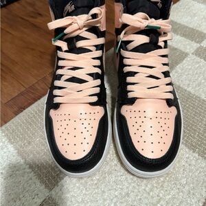 Retro Jordan 1 Crimson Tint